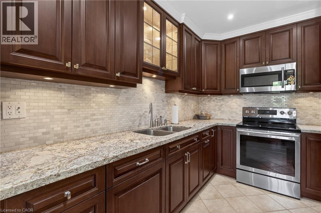 1347 Brookstar Drive, Oakville, Ontario  L6M 3W1 - Photo 14 - 40831096