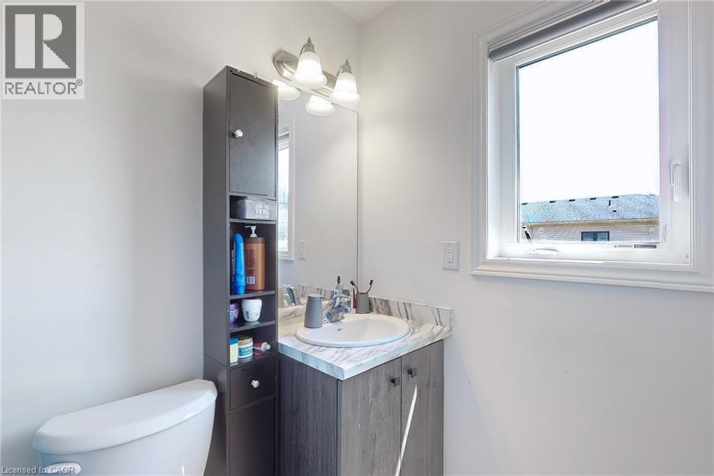 2 Reid Avenue N, Hamilton, Ontario  L8H 0B5 - Photo 17 - 40832105
