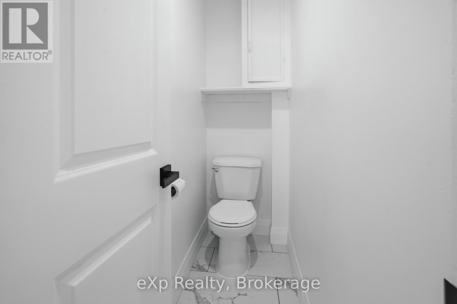 192 William Street W, North Middlesex, Ontario  N0M 2K0 - Photo 15 - X13152950