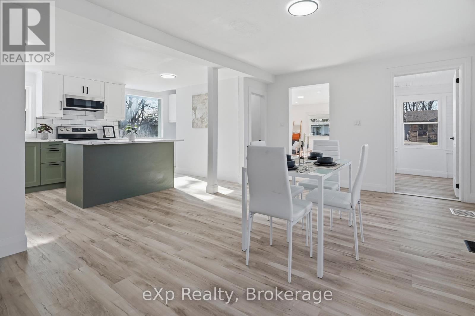 192 William Street W, North Middlesex, Ontario  N0M 2K0 - Photo 19 - X13152950