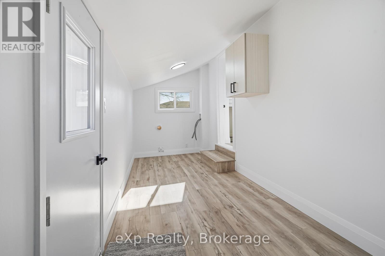 192 William Street W, North Middlesex, Ontario  N0M 2K0 - Photo 28 - X13152950
