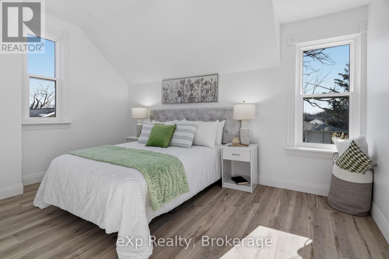 192 William Street W, North Middlesex, Ontario  N0M 2K0 - Photo 33 - X13152950