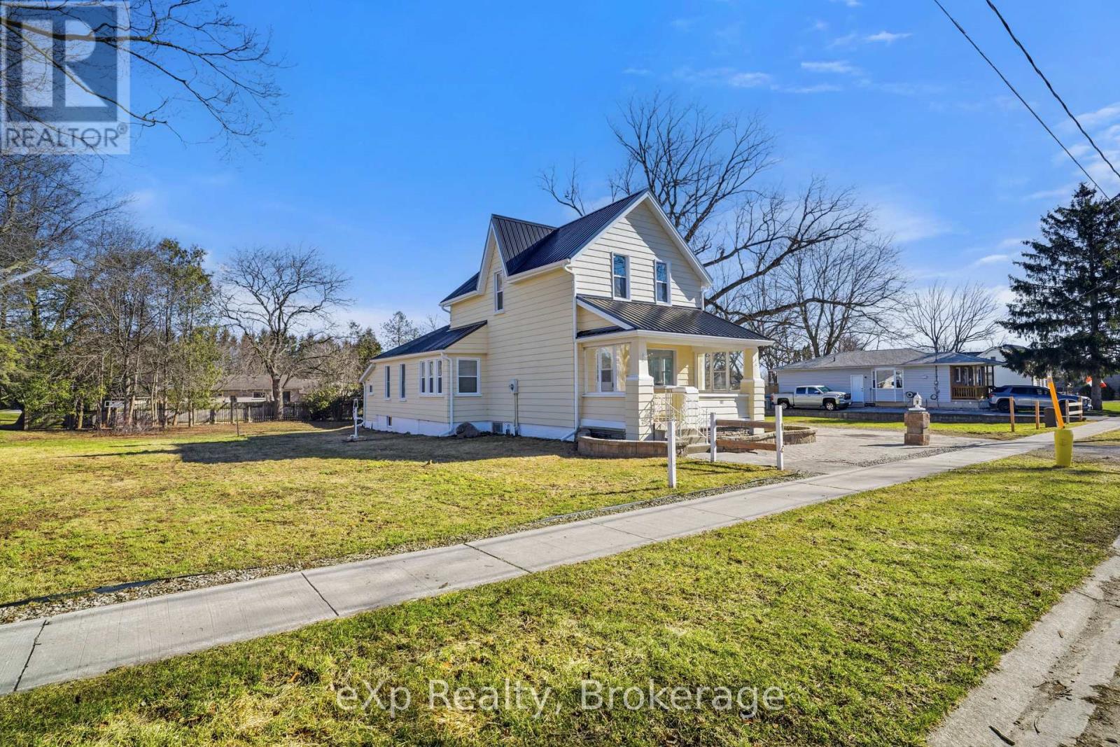 192 William Street W, North Middlesex, Ontario  N0M 2K0 - Photo 41 - X13152950