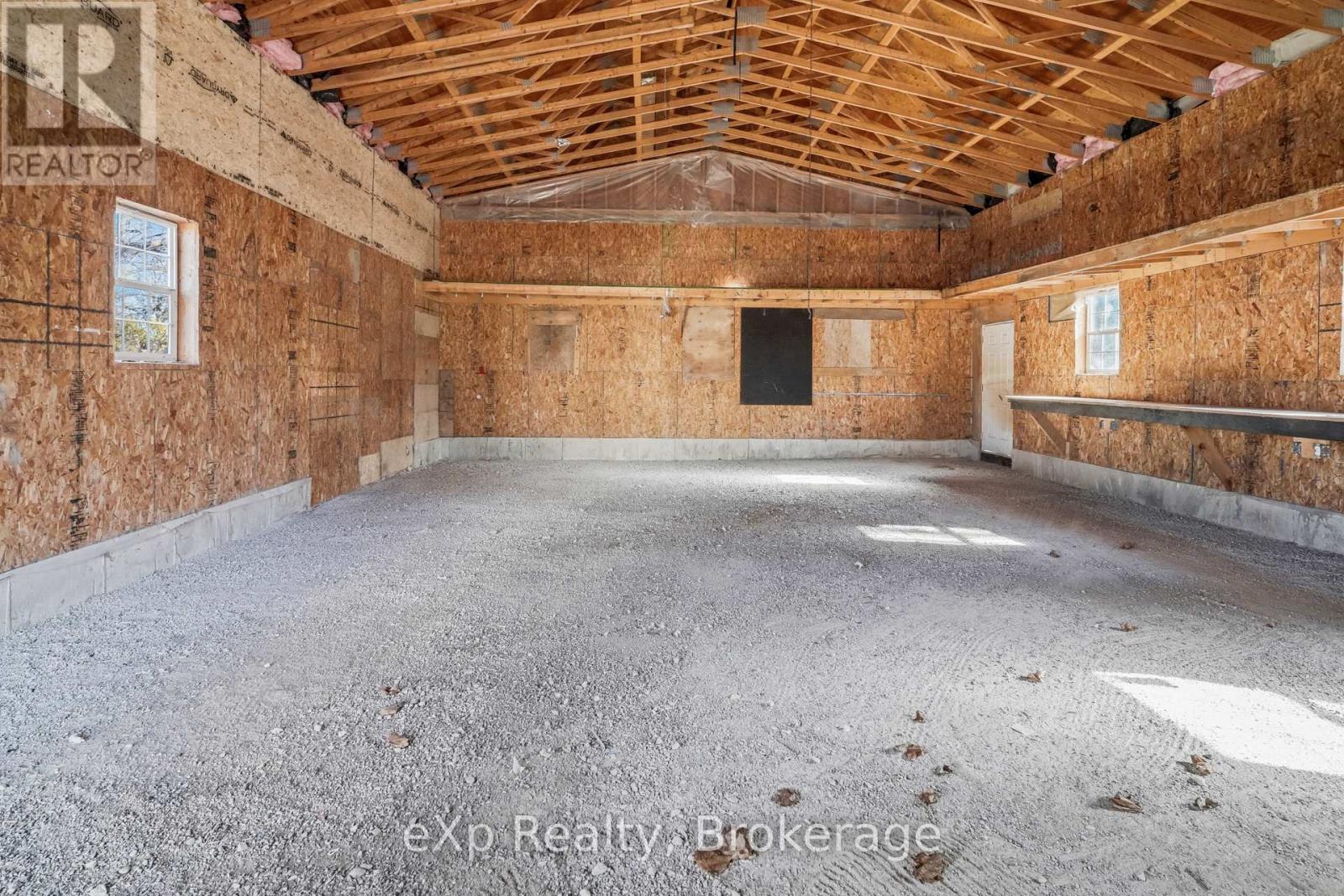 192 William Street W, North Middlesex, Ontario  N0M 2K0 - Photo 45 - X13152950