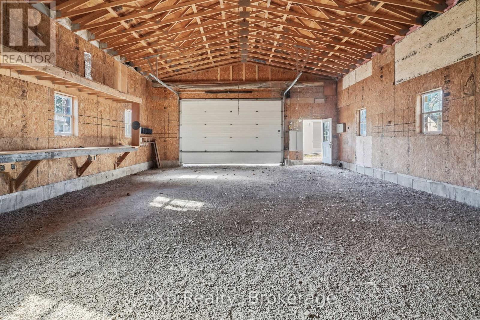 192 William Street W, North Middlesex, Ontario  N0M 2K0 - Photo 46 - X13152950
