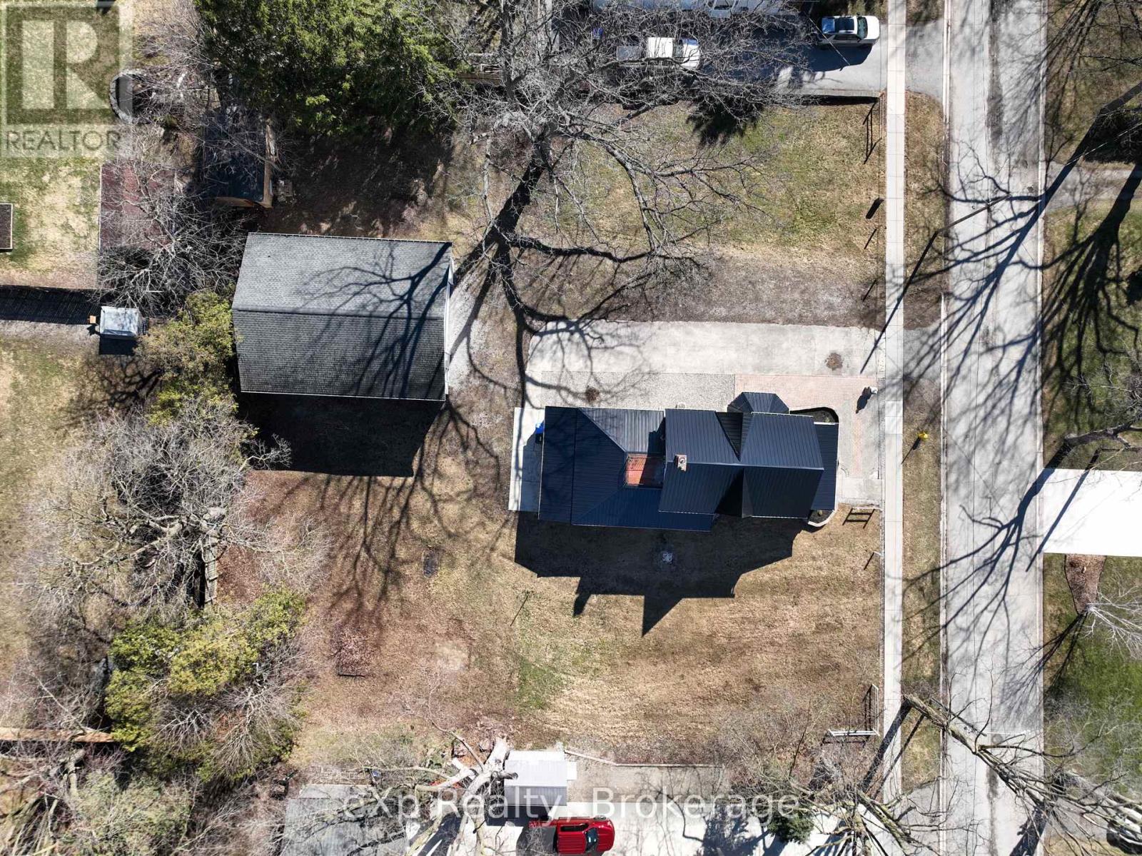 192 William Street W, North Middlesex, Ontario  N0M 2K0 - Photo 47 - X13152950