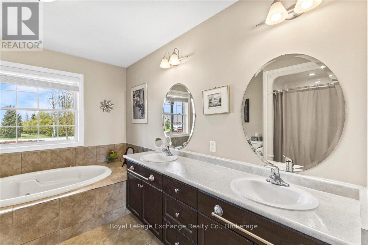 801 Troys Trail, Huron-Kinloss, Ontario  N2Z 0C1 - Photo 15 - X13152998
