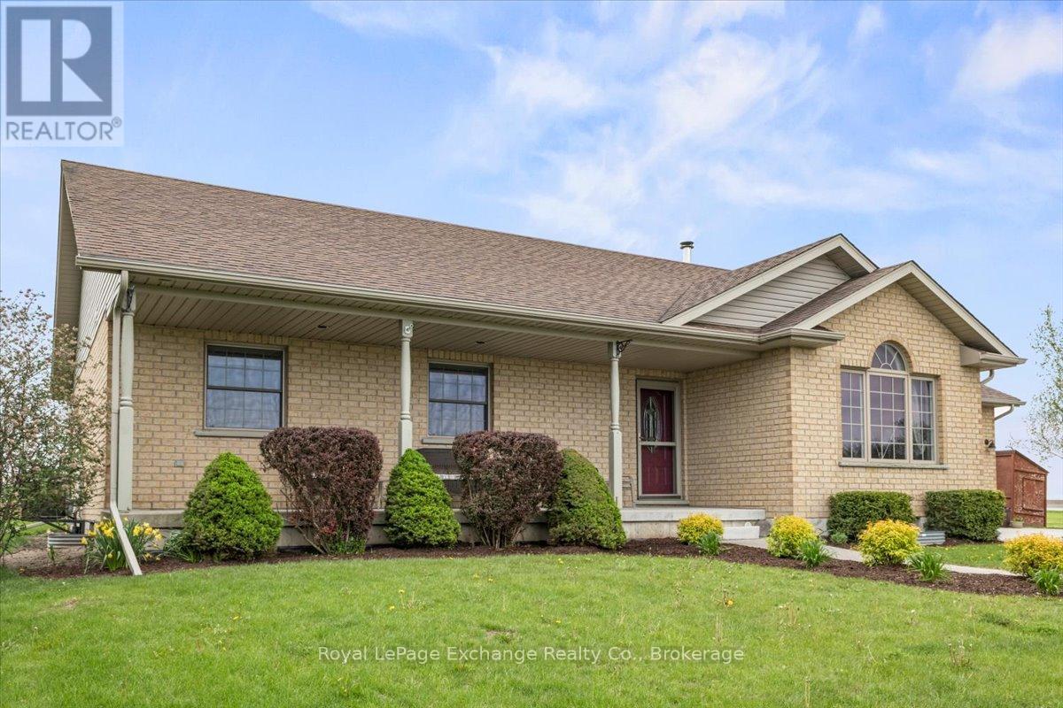 801 Troys Trail, Huron-Kinloss, Ontario  N2Z 0C1 - Photo 2 - X13152998