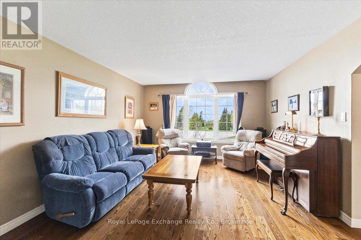 801 Troys Trail, Huron-Kinloss, Ontario  N2Z 0C1 - Photo 5 - X13152998