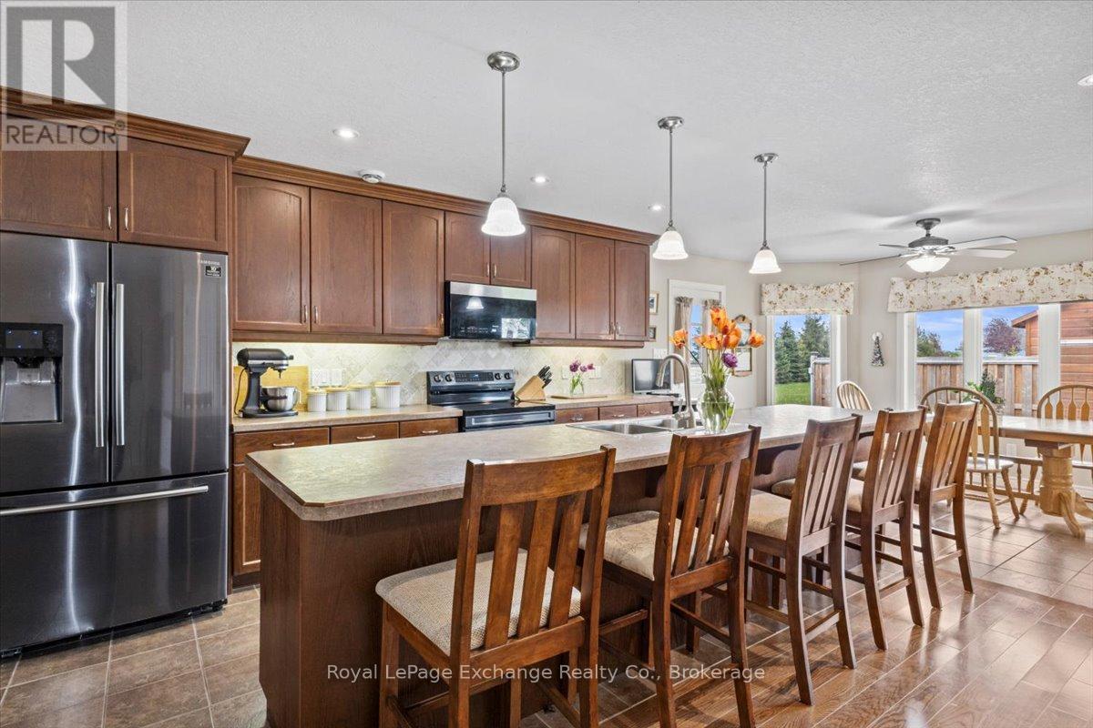 801 Troys Trail, Huron-Kinloss, Ontario  N2Z 0C1 - Photo 8 - X13152998