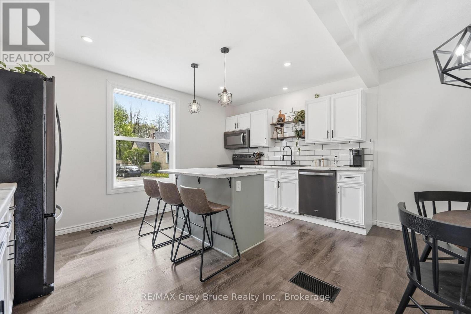 230 2nd Avenue Se, Arran-Elderslie, Ontario  N0G 1L0 - Photo 10 - X13153012