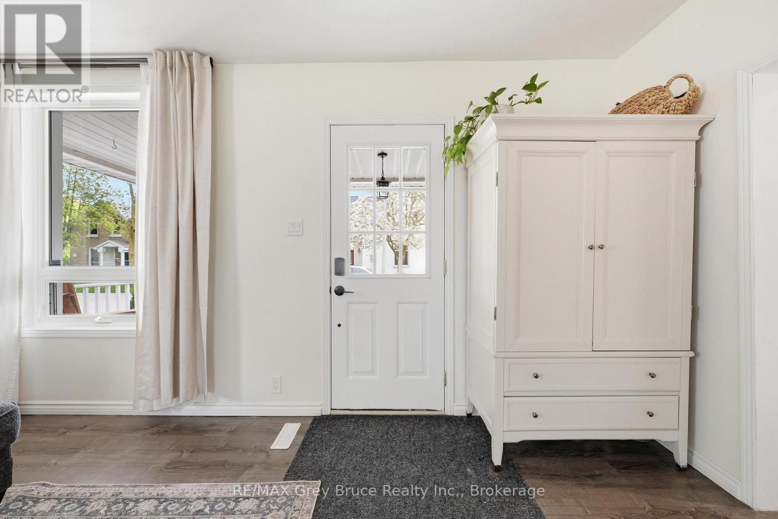 230 2nd Avenue Se, Arran-Elderslie, Ontario  N0G 1L0 - Photo 6 - X13153012
