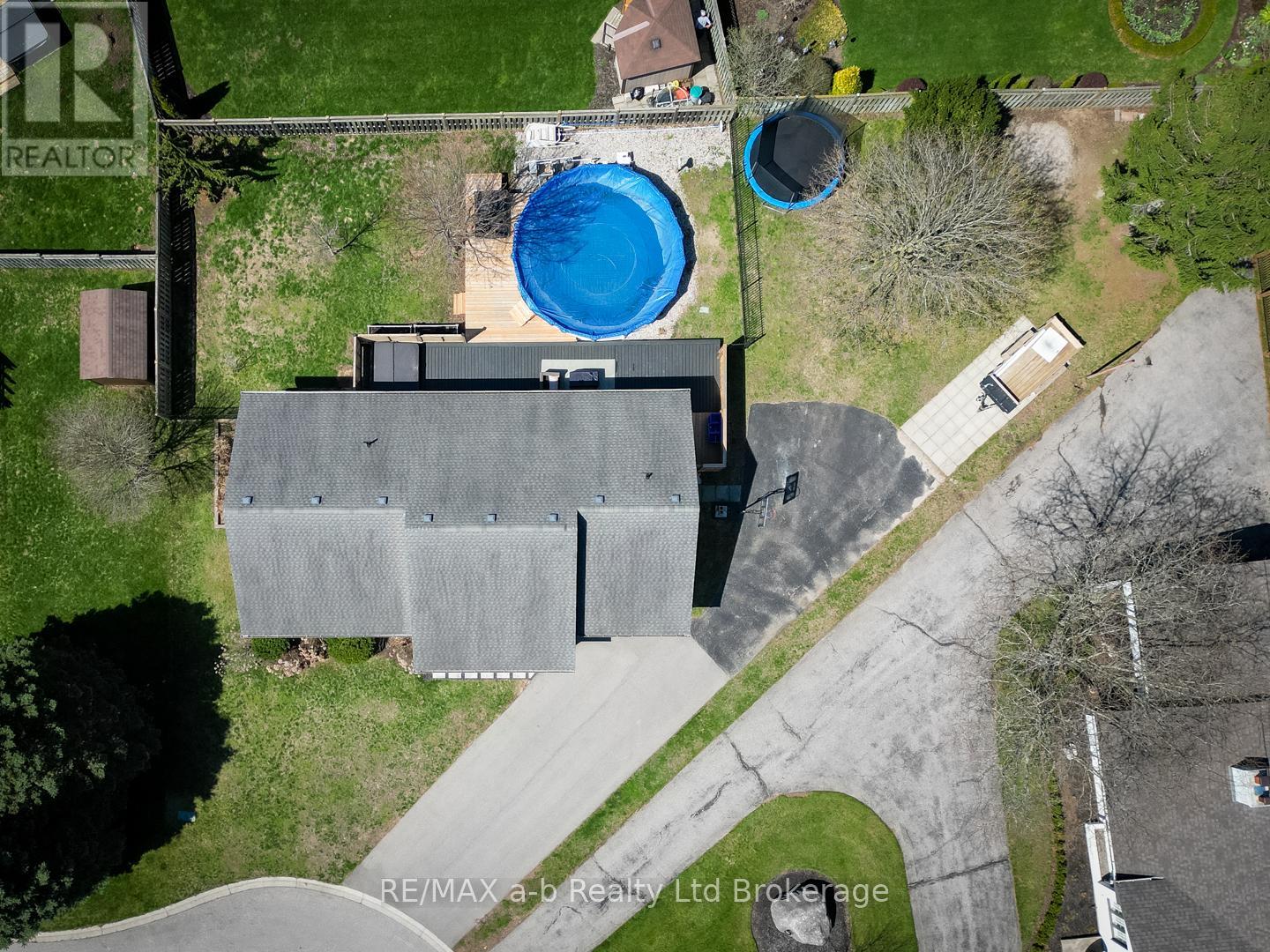 3 Belfast Circle, Tillsonburg, Ontario  N4G 5G3 - Photo 38 - X13153046
