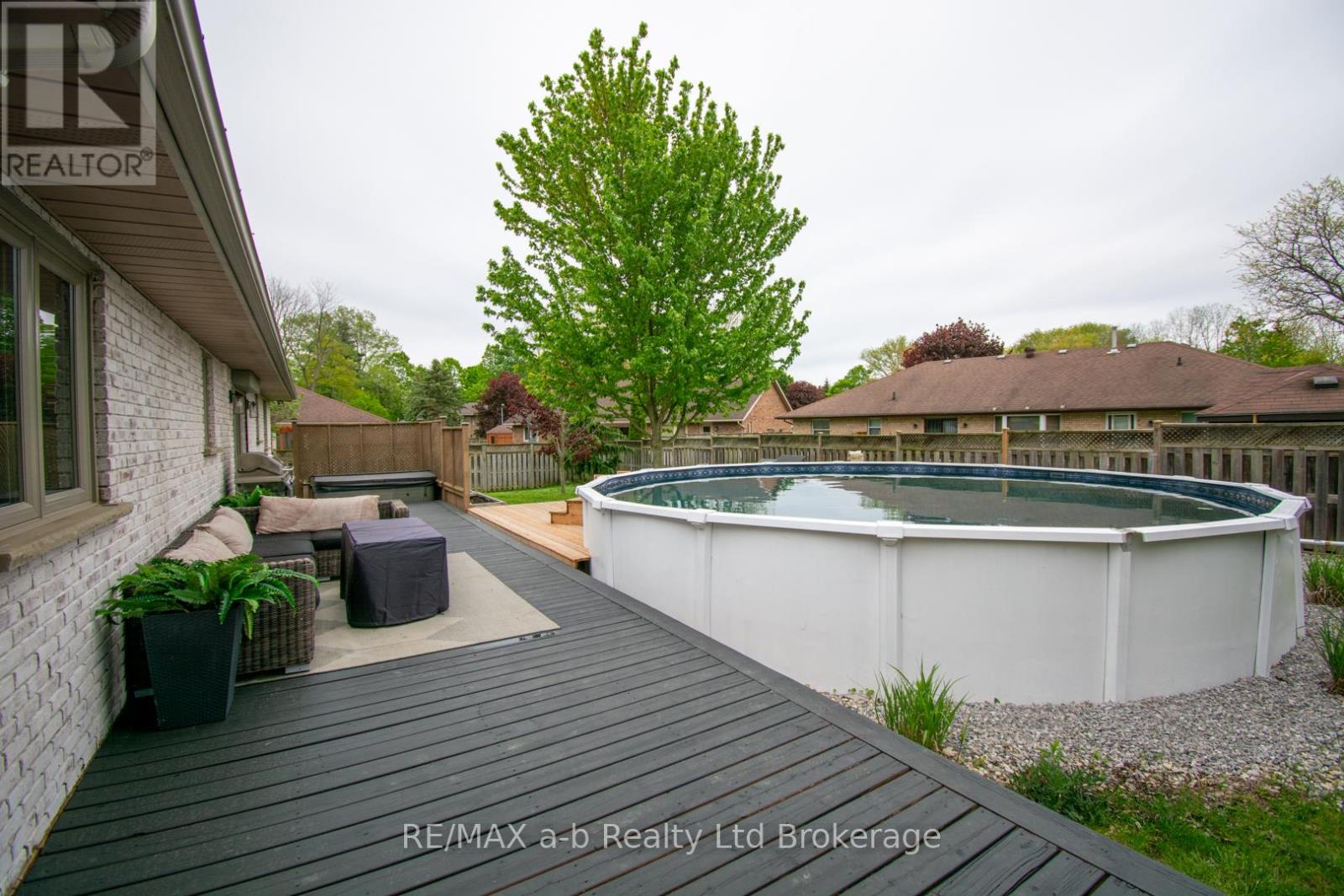 3 Belfast Circle, Tillsonburg, Ontario  N4G 5G3 - Photo 39 - X13153046