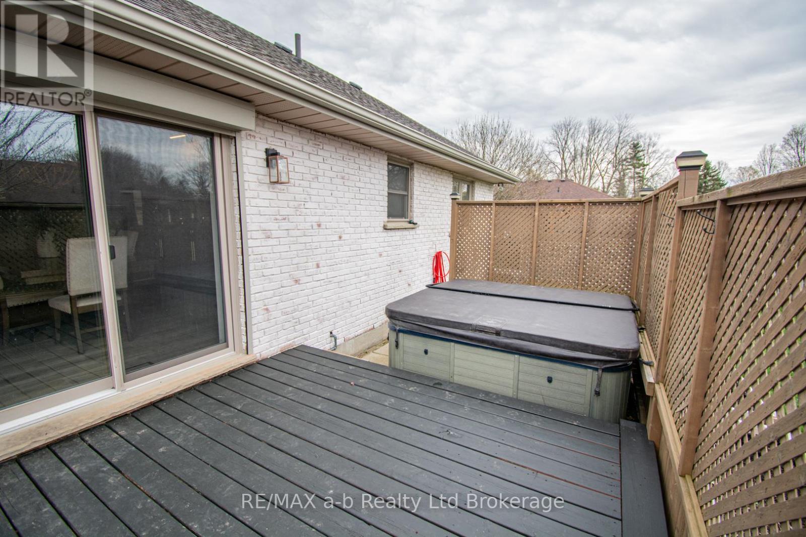 3 Belfast Circle, Tillsonburg, Ontario  N4G 5G3 - Photo 42 - X13153046