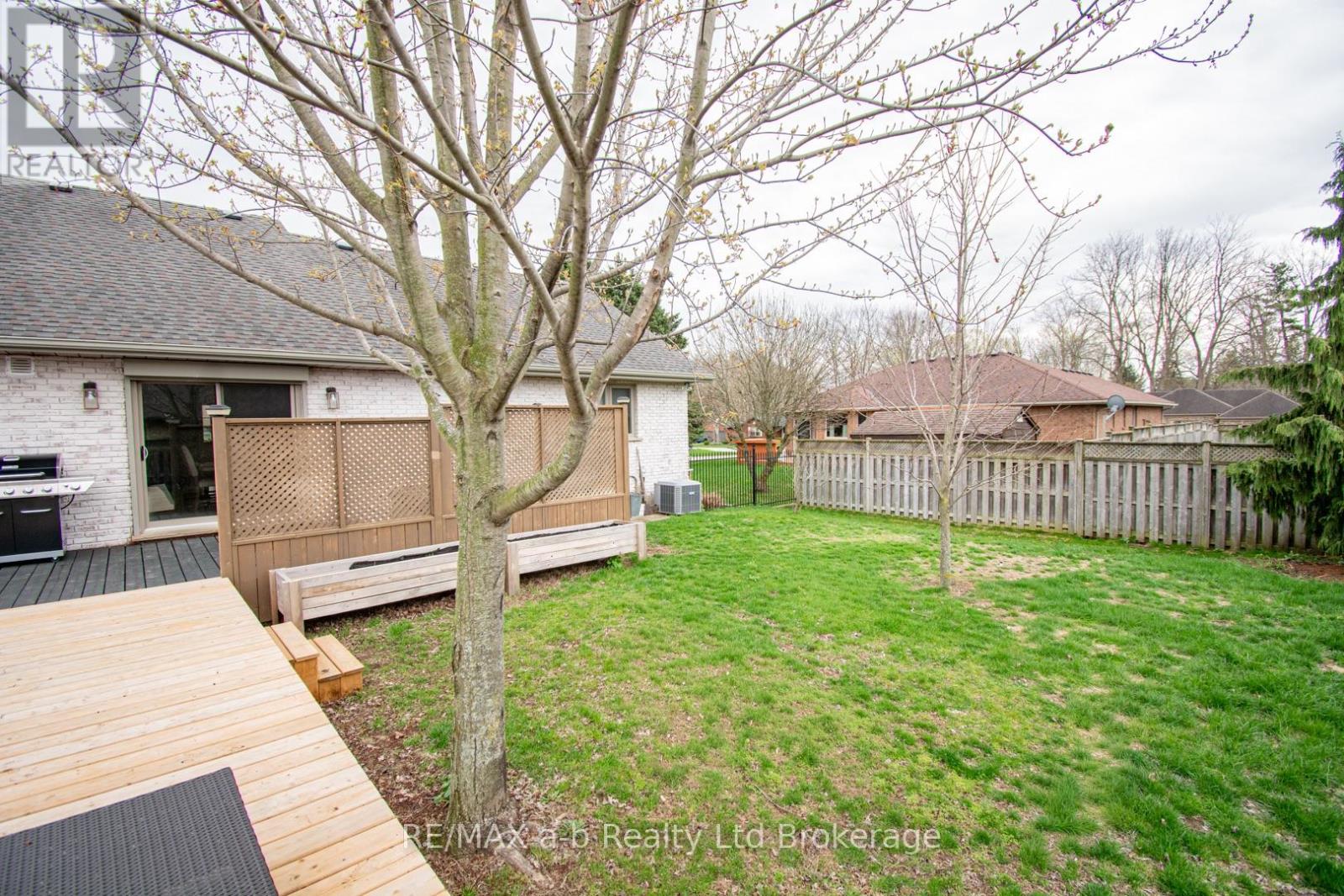 3 Belfast Circle, Tillsonburg, Ontario  N4G 5G3 - Photo 45 - X13153046