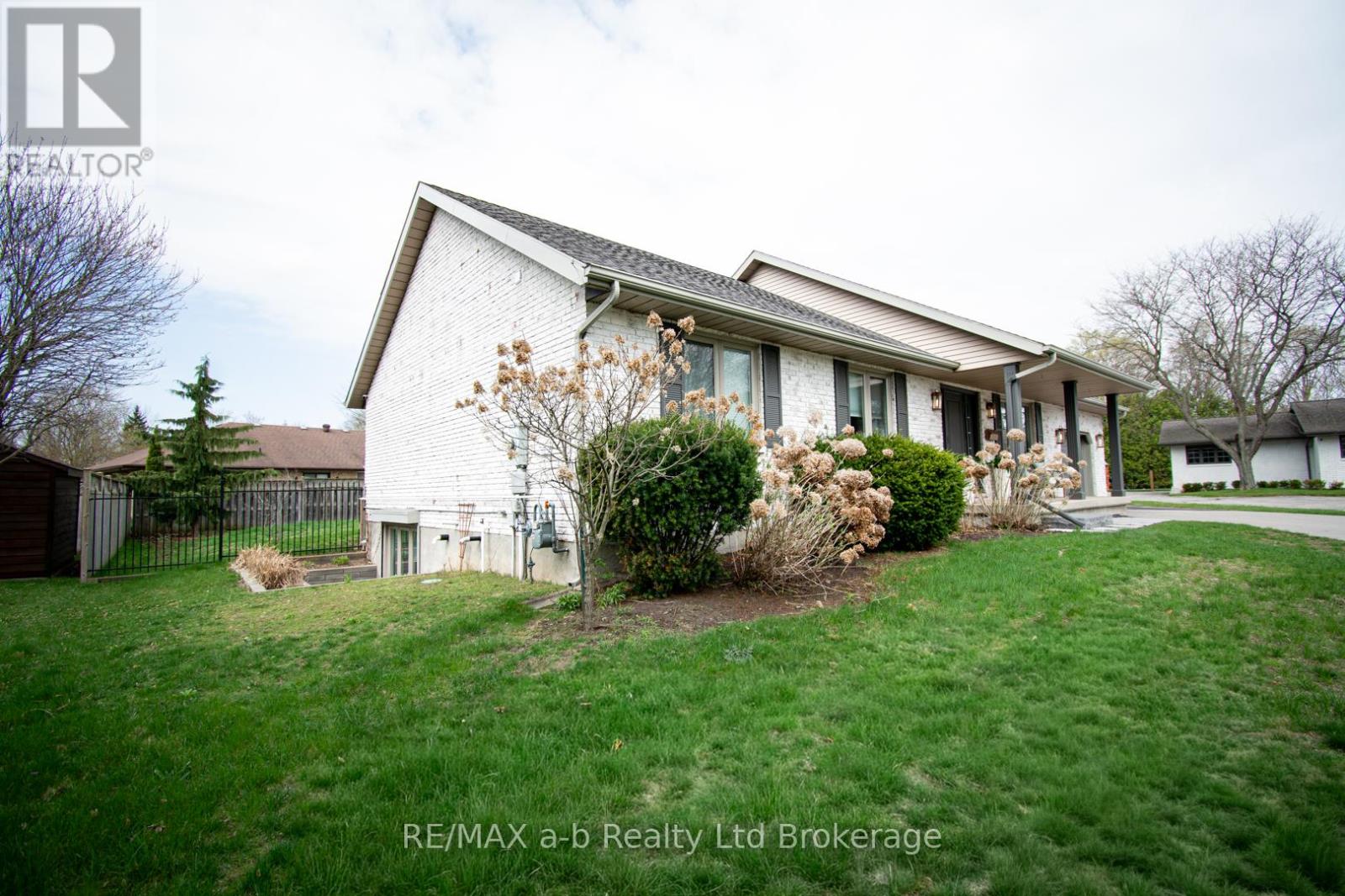 3 Belfast Circle, Tillsonburg, Ontario  N4G 5G3 - Photo 50 - X13153046