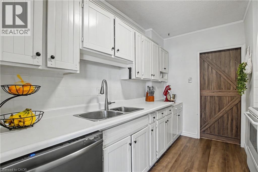 45 Westmount Road N Unit# 202, Waterloo, Ontario  N2L 2R3 - Photo 9 - 40832099