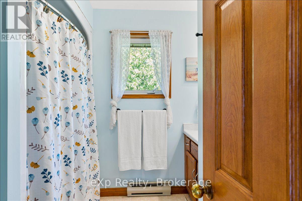 55 Forbes Road, Northern Bruce Peninsula, Ontario  N0H 2T0 - Photo 15 - X13153346