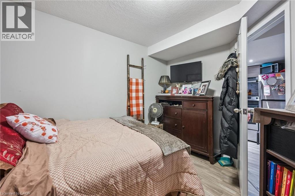 27 Vicmount Drive, Kitchener, Ontario  N2M 2A2 - Photo 33 - 40831782