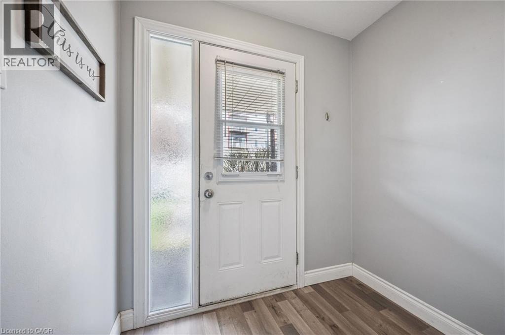 27 Vicmount Drive, Kitchener, Ontario  N2M 2A2 - Photo 5 - 40831782