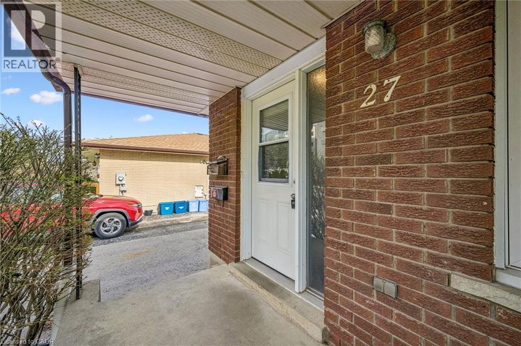 27 Vicmount Drive, Kitchener, Ontario  N2M 2A2 - Photo 4 - 40831759