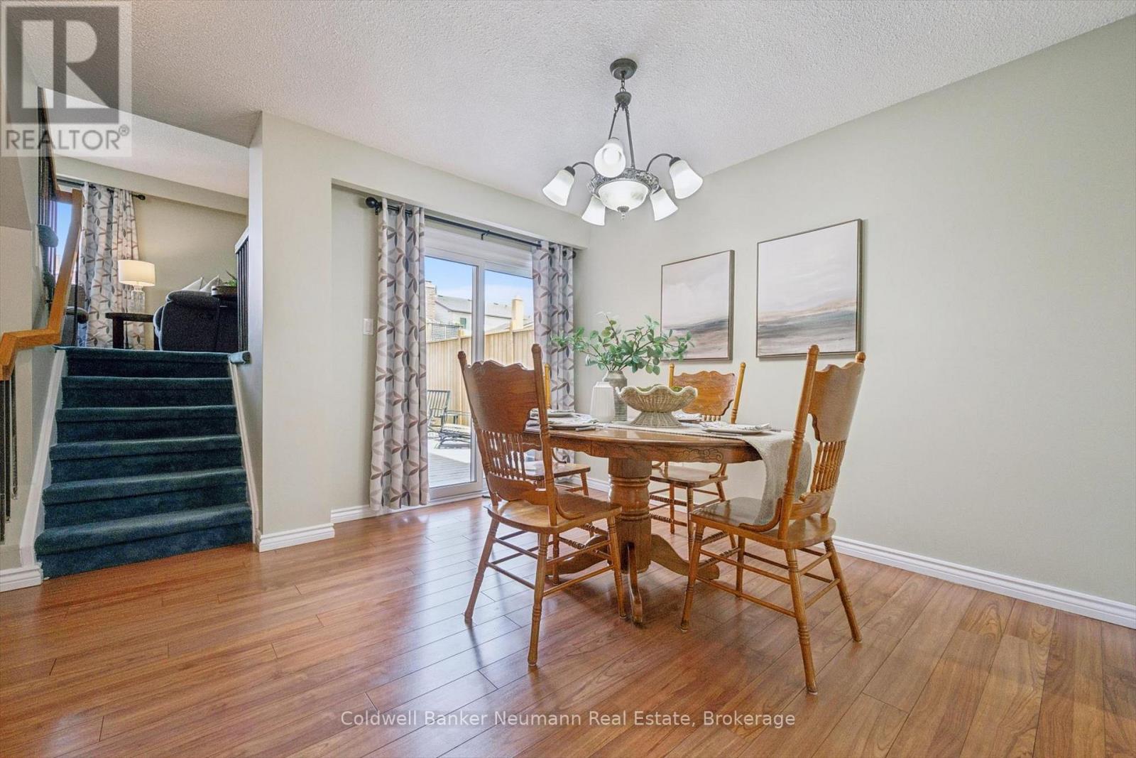 17 Histon Crescent, Brampton, Ontario  L6V 3P9 - Photo 4 - W13154054