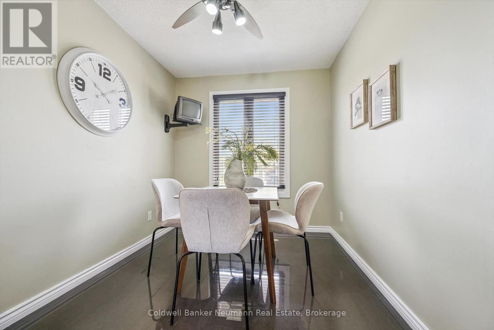 17 Histon Crescent, Brampton, Ontario  L6V 3P9 - Photo 7 - W13154054