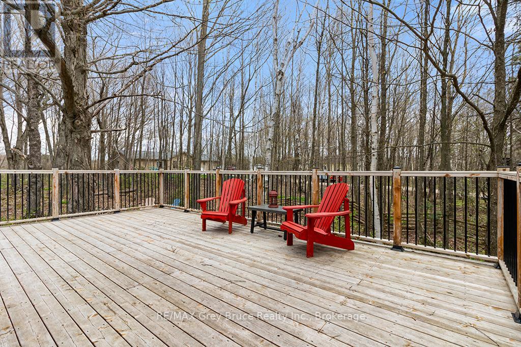 46 Maple Golf Crescent, Northern Bruce Peninsula, Ontario  N0H 2R0 - Photo 10 - X13154046