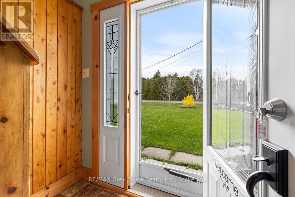 46 Maple Golf Crescent, Northern Bruce Peninsula, Ontario  N0H 2R0 - Photo 17 - X13154046