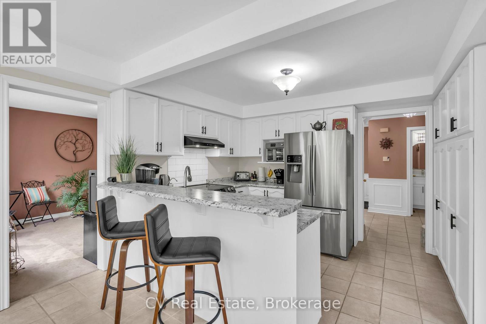 5 Mccutcheon Court, Barrie, Ontario  L4N 7C6 - Photo 13 - S13154270