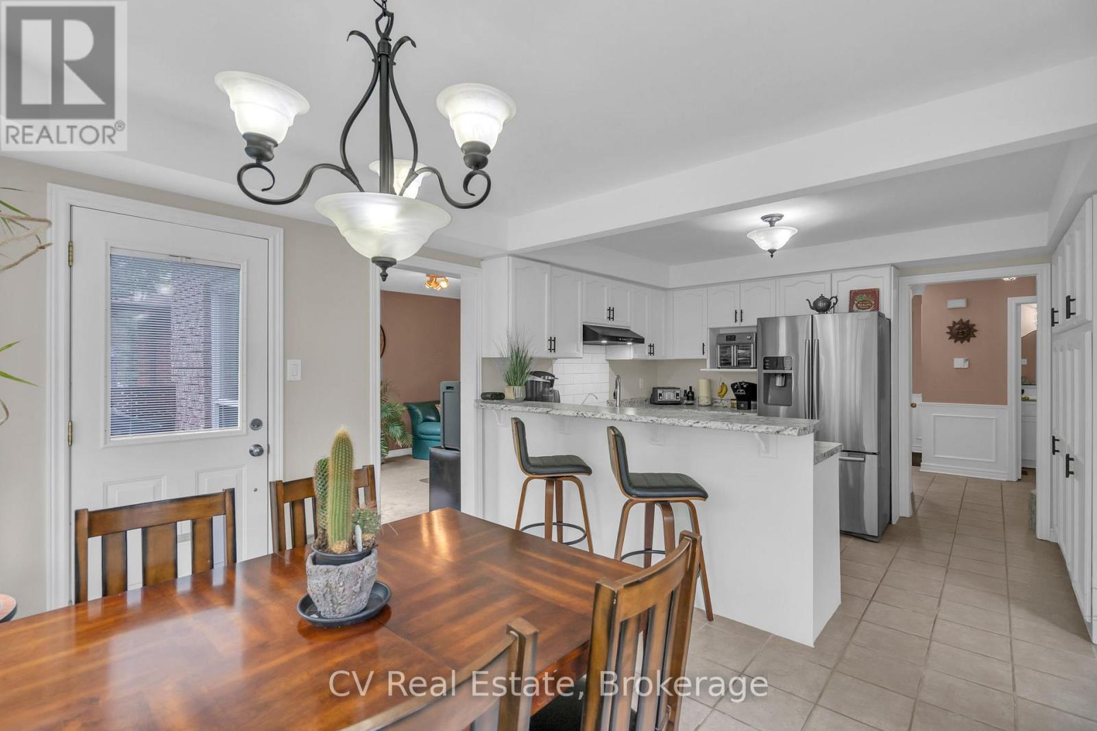 5 Mccutcheon Court, Barrie, Ontario  L4N 7C6 - Photo 19 - S13154270