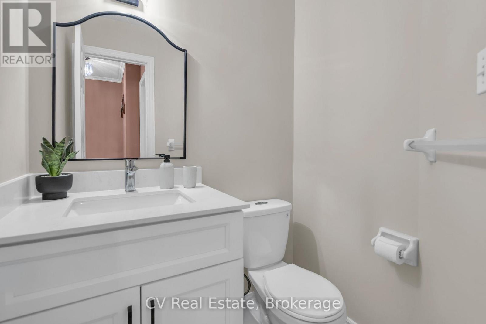 5 Mccutcheon Court, Barrie, Ontario  L4N 7C6 - Photo 23 - S13154270