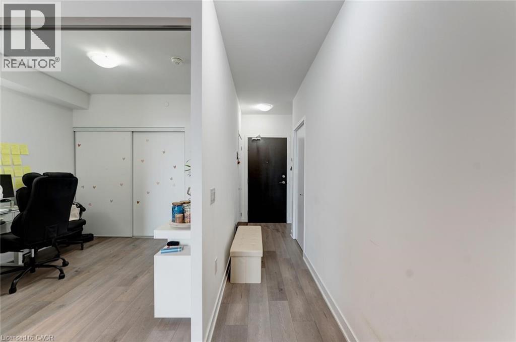 10 Honeycrisp Crescent Unit# 1120, Vaughan, Ontario  L4K 0M7 - Photo 12 - 40829839