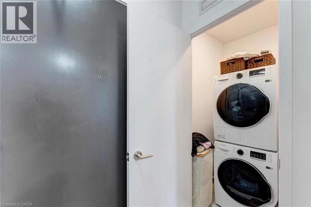 10 Honeycrisp Crescent Unit# 1120, Vaughan, Ontario  L4K 0M7 - Photo 18 - 40829839