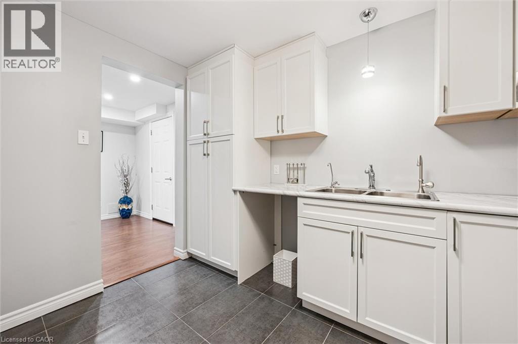 488 Heather Hill Place, Waterloo, Ontario  N2T 1H7 - Photo 34 - 40832188