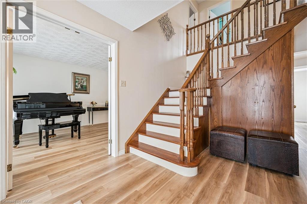 488 Heather Hill Place, Waterloo, Ontario  N2T 1H7 - Photo 6 - 40832188