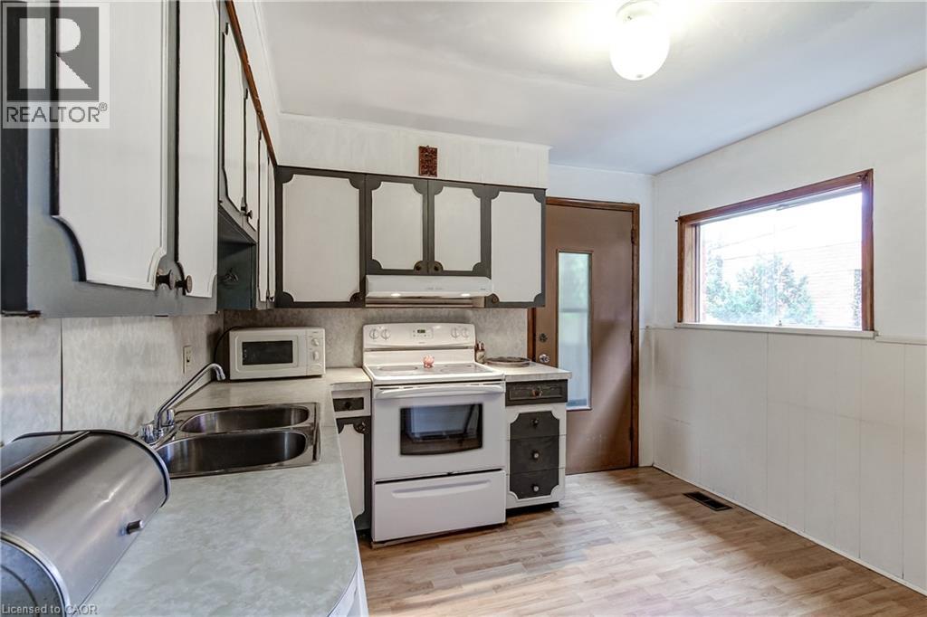 18 Fairleigh Crescent, Hamilton, Ontario  L8M 2K9 - Photo 16 - 40831992