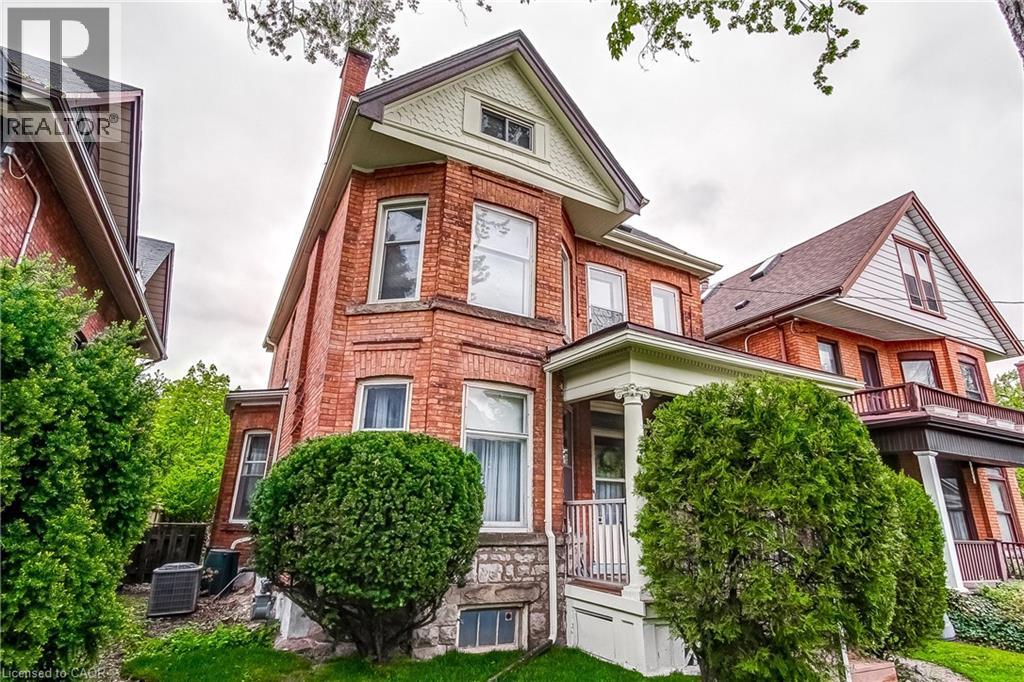 18 Fairleigh Crescent, Hamilton, Ontario  L8M 2K9 - Photo 2 - 40831992
