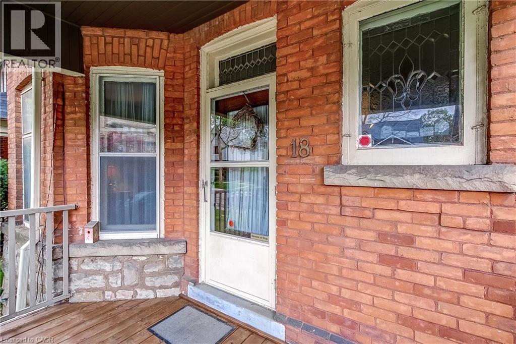 18 Fairleigh Crescent, Hamilton, Ontario  L8M 2K9 - Photo 5 - 40831992