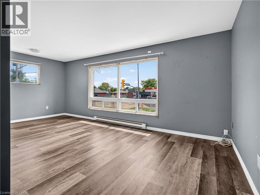 478 East Main Street, Welland, Ontario  L3B 3X6 - Photo 8 - 40831584