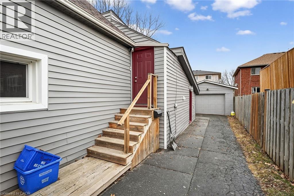 93 Walnut Street, Brantford, Ontario  N3T 1H3 - Photo 13 - 40832234