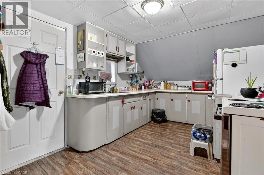 93 Walnut Street, Brantford, Ontario  N3T 1H3 - Photo 14 - 40832234
