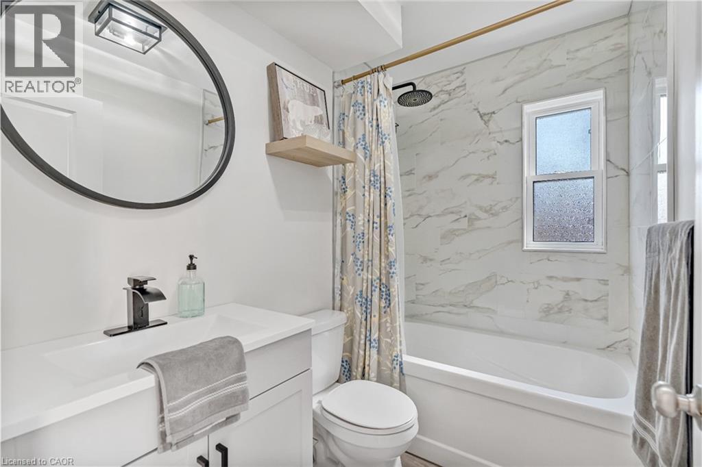 168 Carlton Street, St. Catharines, Ontario  L2R 1S2 - Photo 6 - 40830933