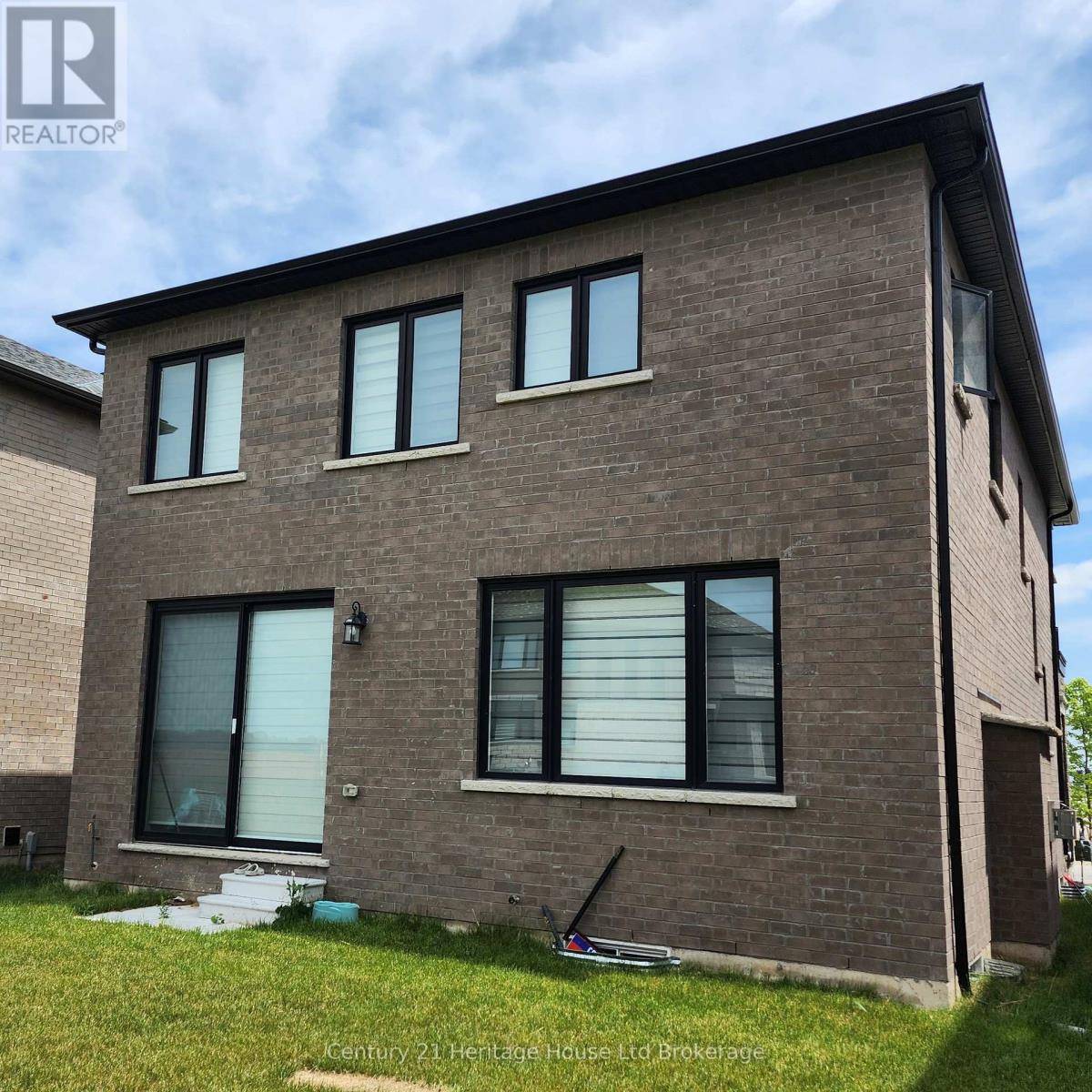619 Bedi Drive, Woodstock, Ontario  N4T 0P2 - Photo 3 - X13155524