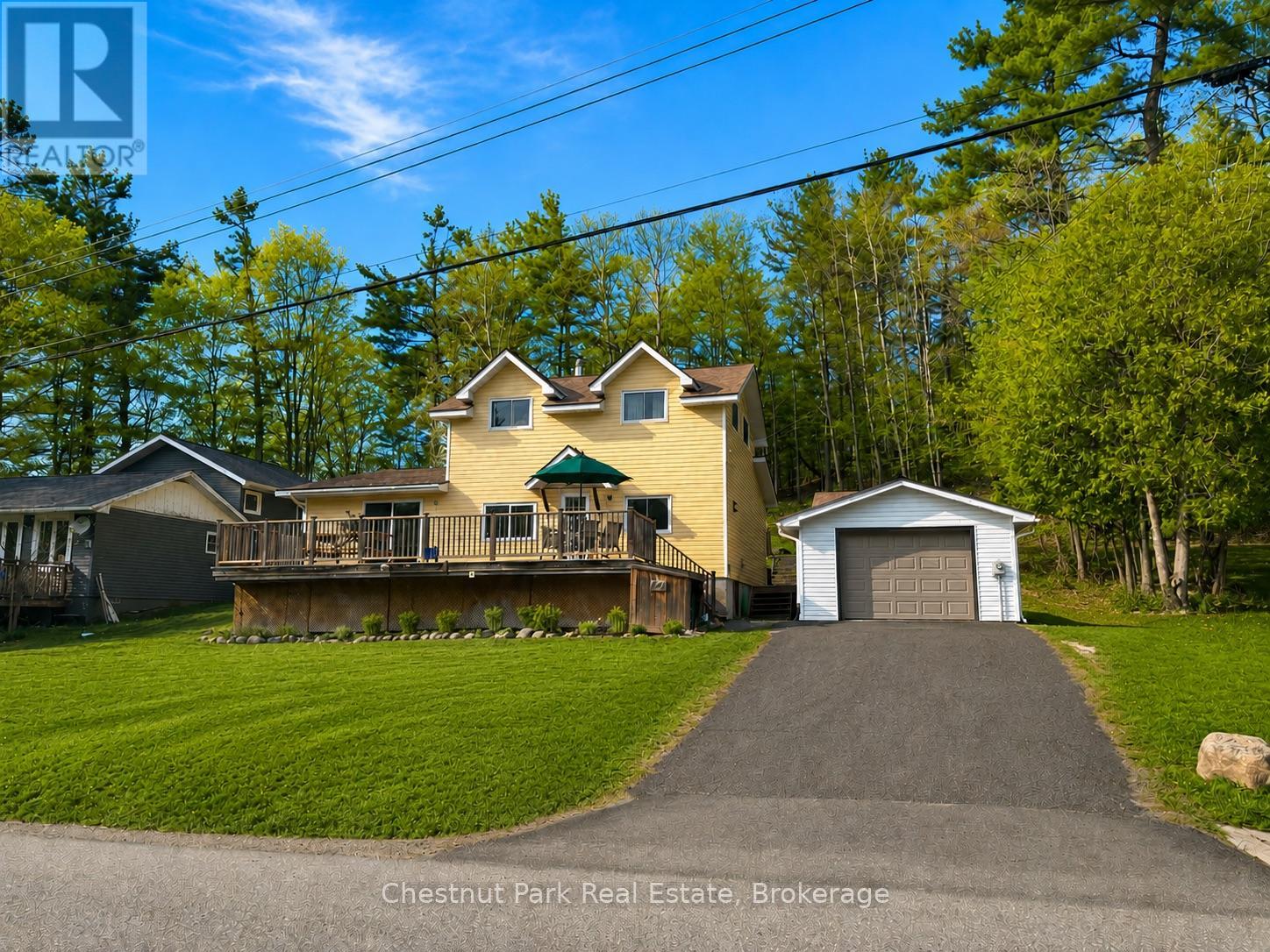 12 Ferndale Road, Muskoka Lakes, Ontario  P0B 1J0 - Photo 2 - X13155688