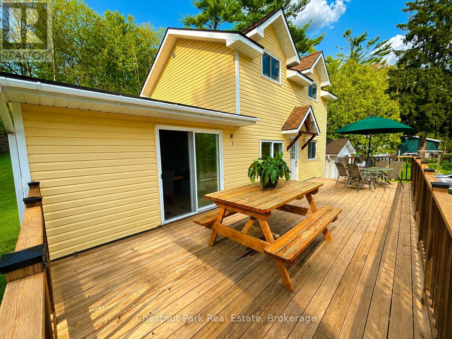 12 Ferndale Road, Muskoka Lakes, Ontario  P0B 1J0 - Photo 5 - X13155688
