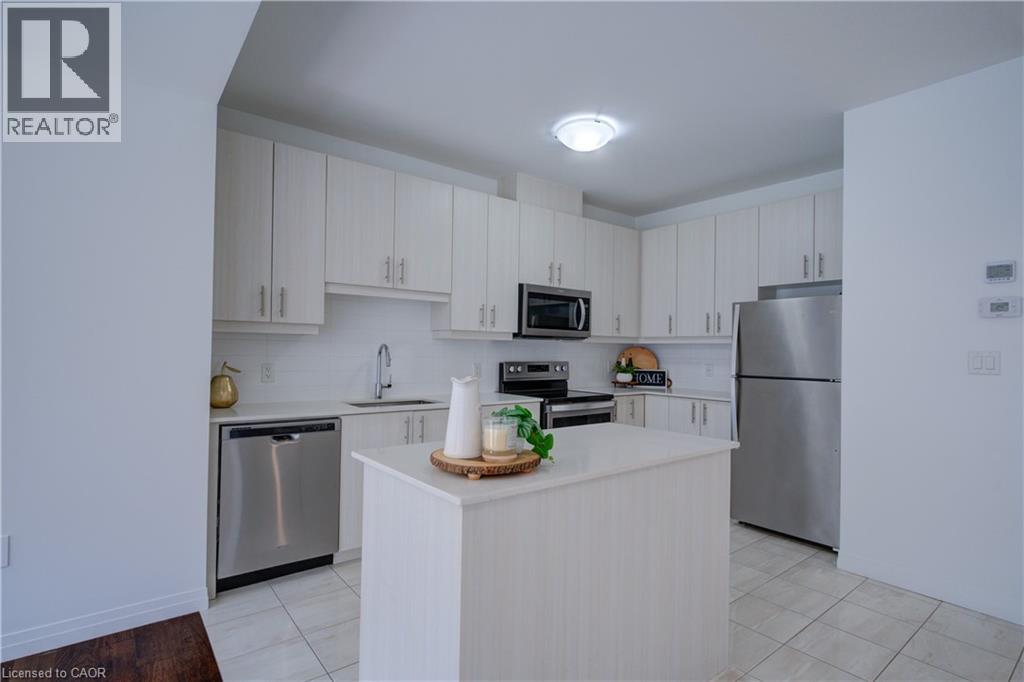 30 Times Square Boulevard Unit# 23, Stoney Creek, Ontario  L8J 0L8 - Photo 11 - 40831357