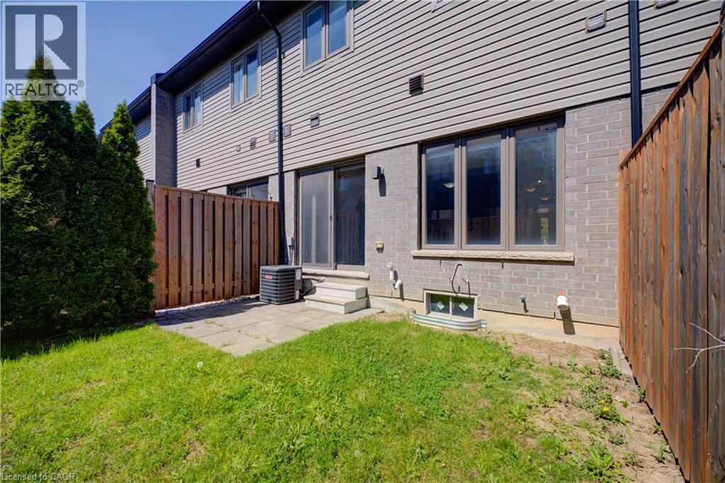 30 Times Square Boulevard Unit# 23, Stoney Creek, Ontario  L8J 0L8 - Photo 44 - 40831357