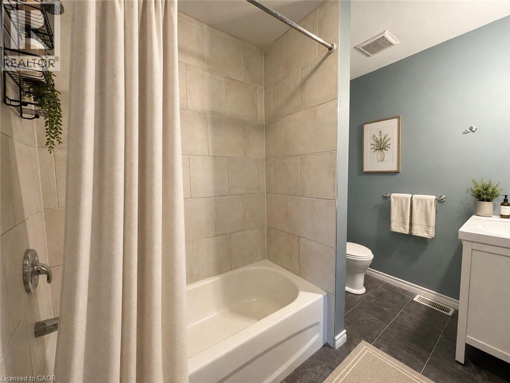 518 Cannon Street E, Hamilton, Ontario  L8L 2E8 - Photo 13 - 40832202